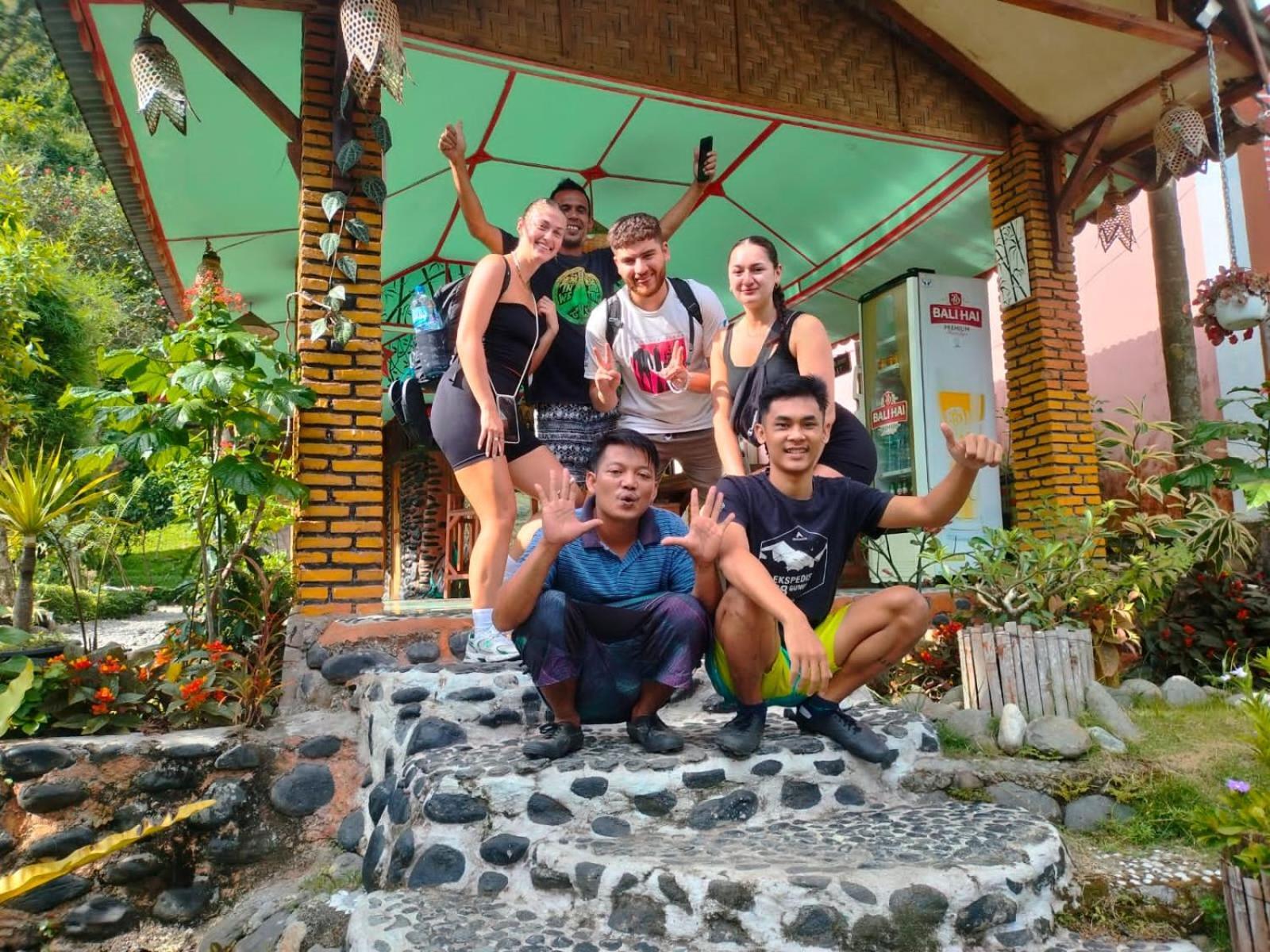 Lucky Bamboo'Bungalows-Resto And Orangutan Jungle Trekking Tours Букит-Лаванг Экстерьер фото